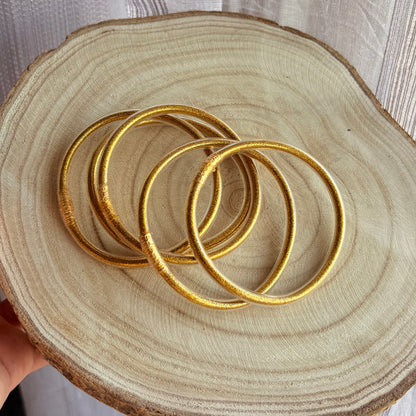 Lot de 5 bracelets joncs