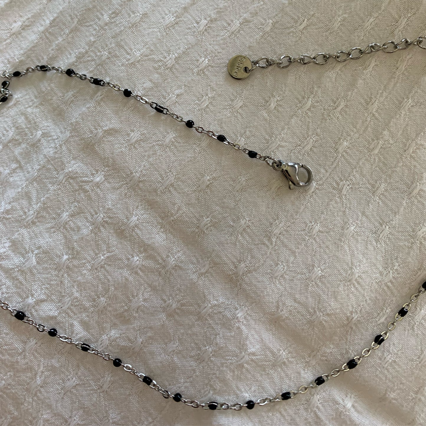 Collier Lisa argenté et noir